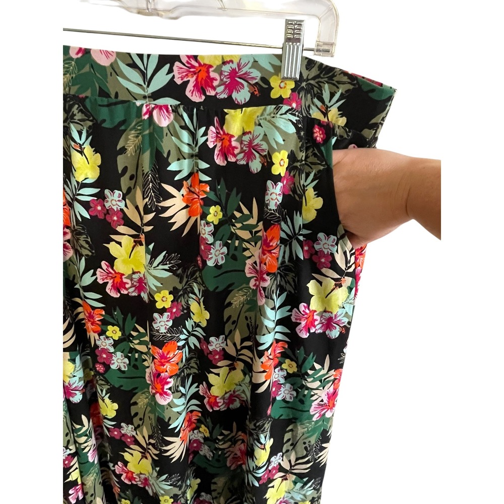 Terra & Sky 1X (16W-18W) Floral Midi Skirt black tropical Side Slit Pockets - Picture 2 of 6